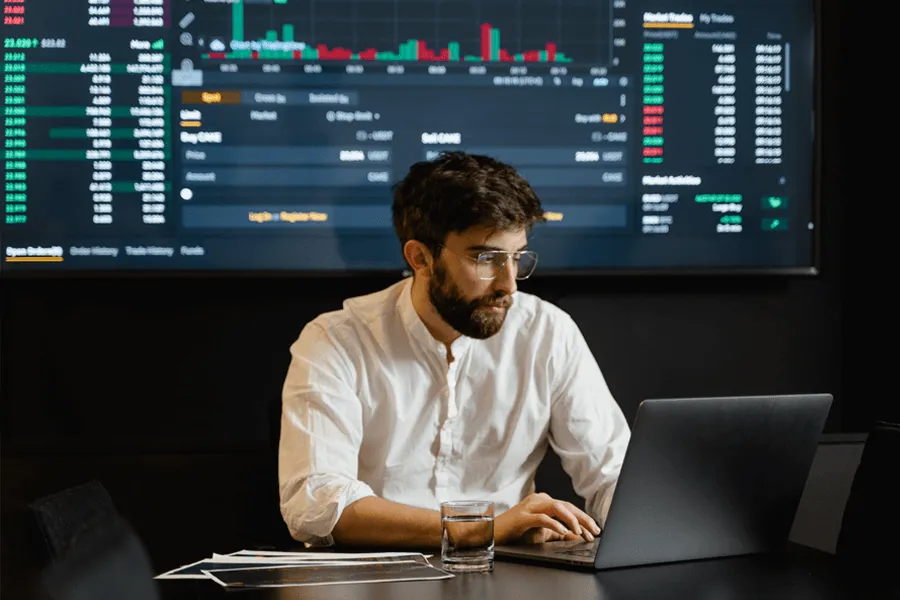 How to search and analyze data in Elasticsearch?